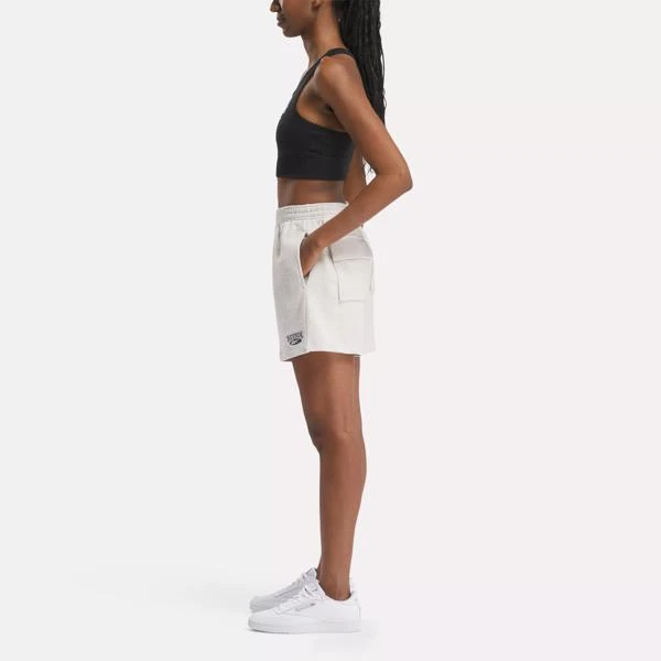 Reebok Classics Archive Essentials Small Logo Shorts 2