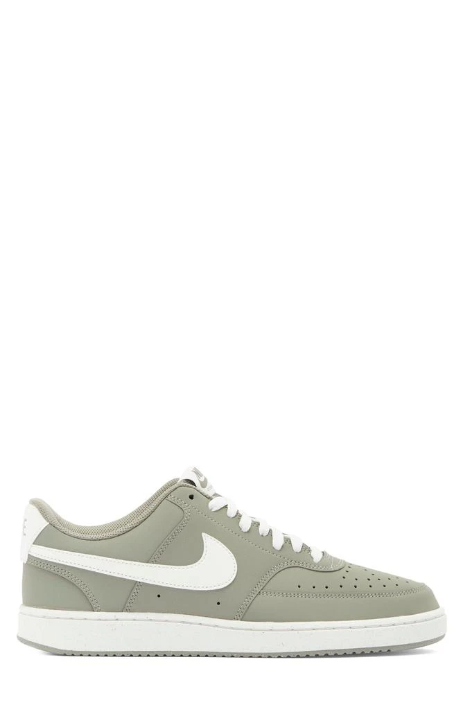 NIKE Court Vision Low Sneaker 4
