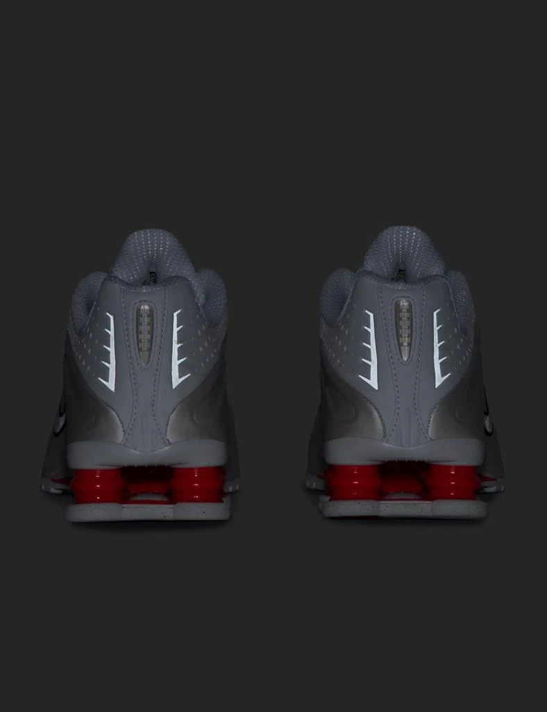 NIKE Nike Shox R4 5