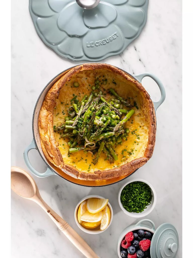 Le Creuset Signature Enameled Cast Iron 2.25-Quart Petal Braiser 5