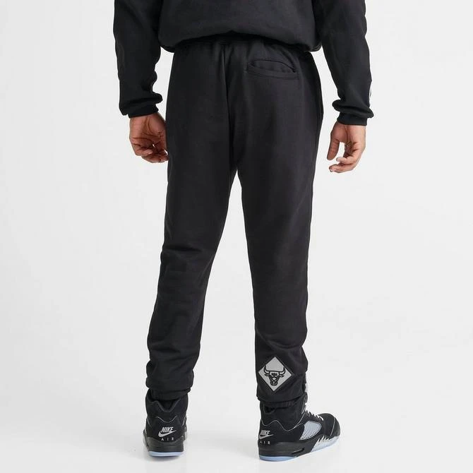 Pro Standard Men's Pro Standard Chicago Bulls NBA Reflective Logo Fleece Jogger Pants 3