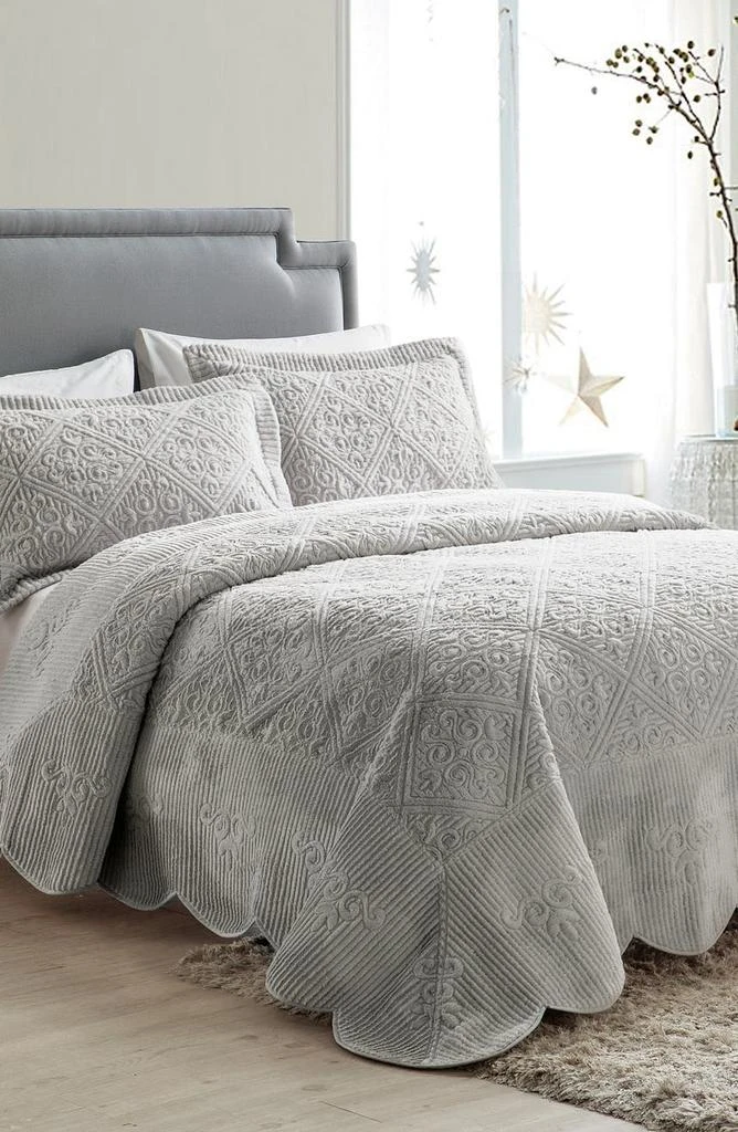 VCNY Home Westland Quilted Plush Bedspread Set 1
