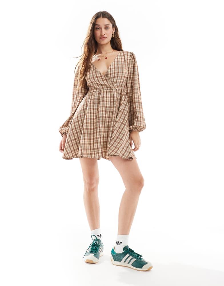 Daisy Street Daisy Street v neck smock mini dress in camel check