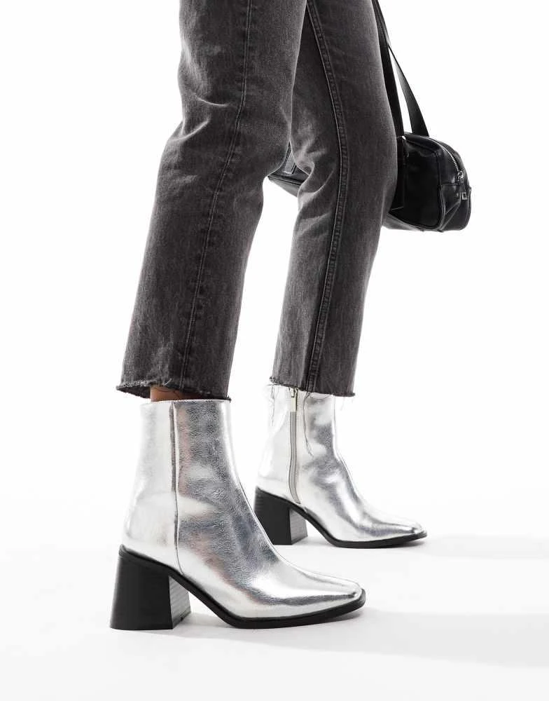 New Look New Look chunky heel mid ankle boot in silver 1