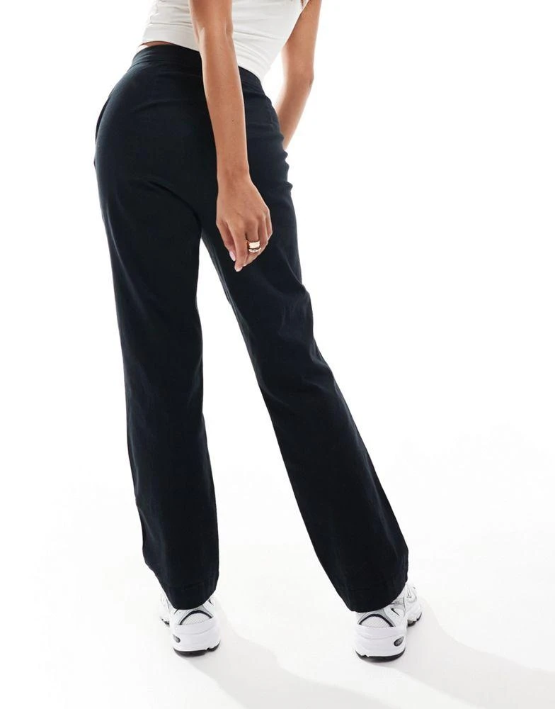 ASOS ASOS DESIGN Petite chino trouser in black 4