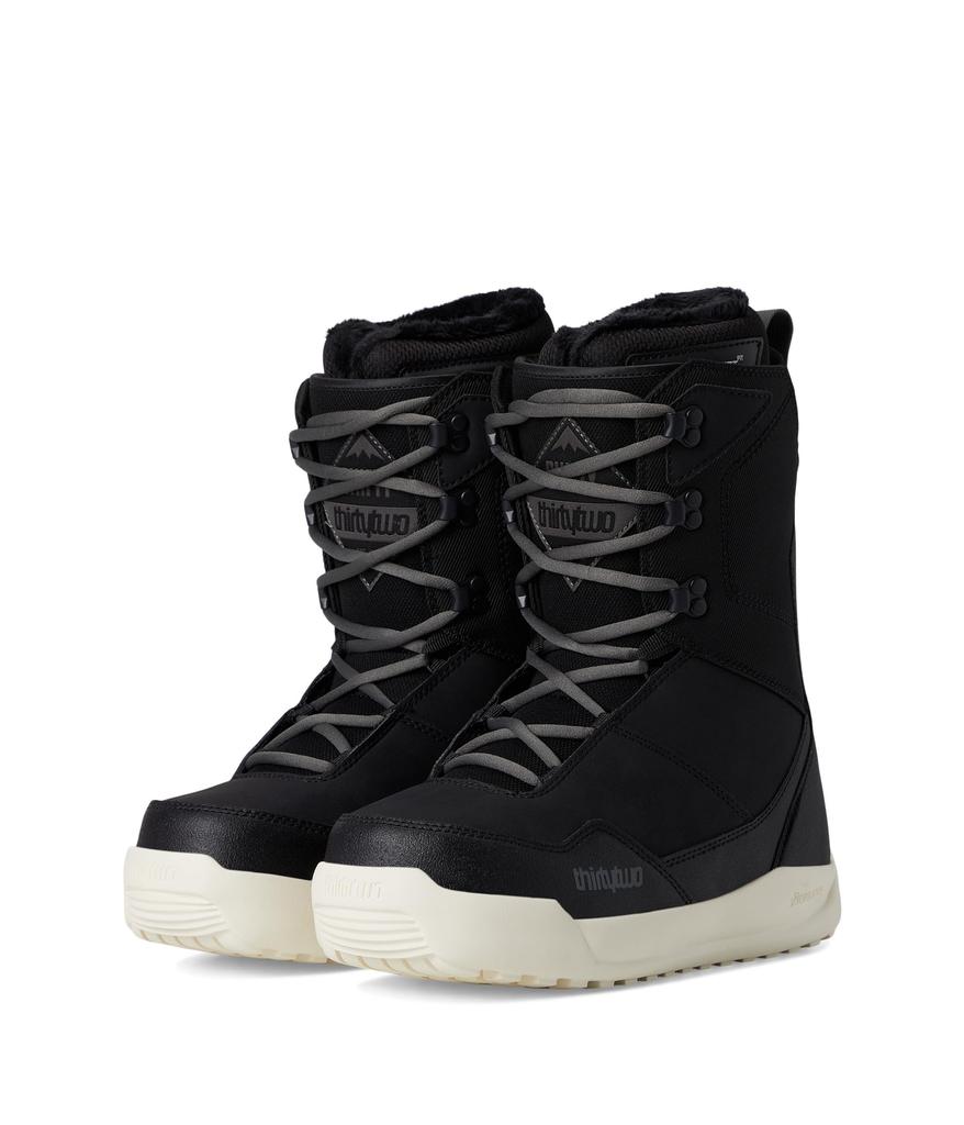 Thirty Two Shifty W
S 
24