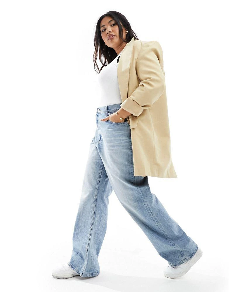 ASOS ASOS DESIGN Curve comfort stretch straight leg jean in light blue 1