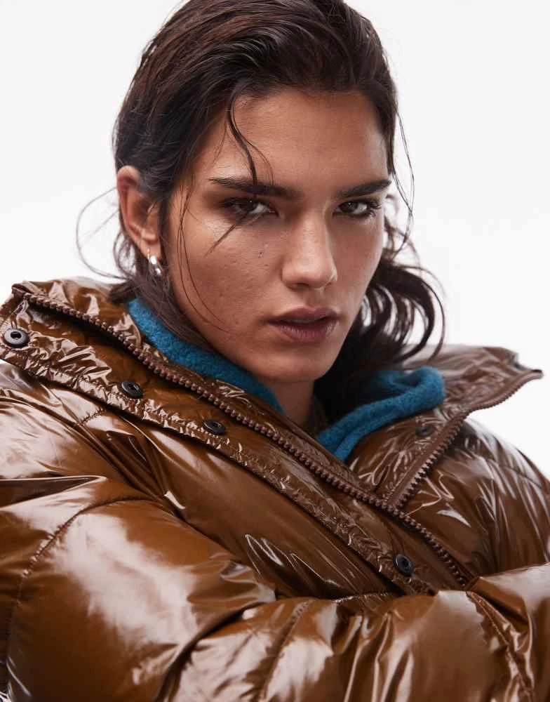 Topshop Topshop puffer bomber jacket in choc 3