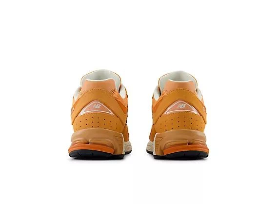 New Balance 2002R 5