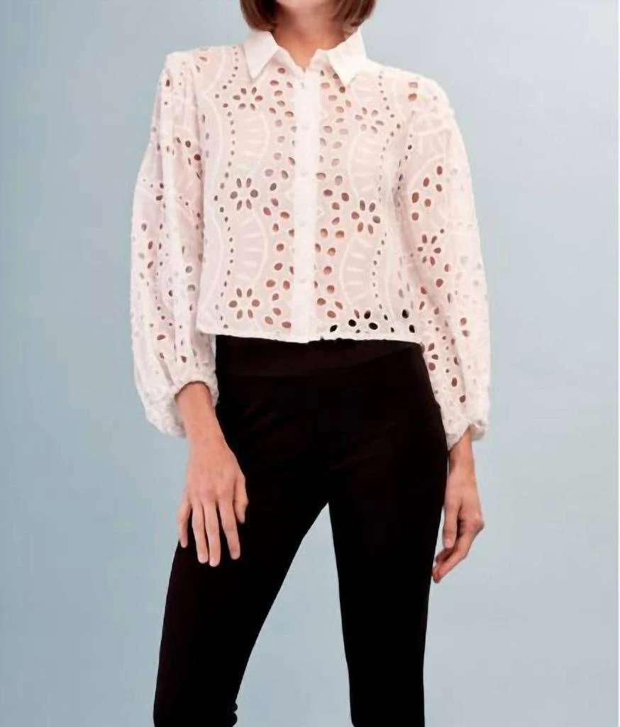 Insight Editions Insight - Cotton Eyelet Blouse 1