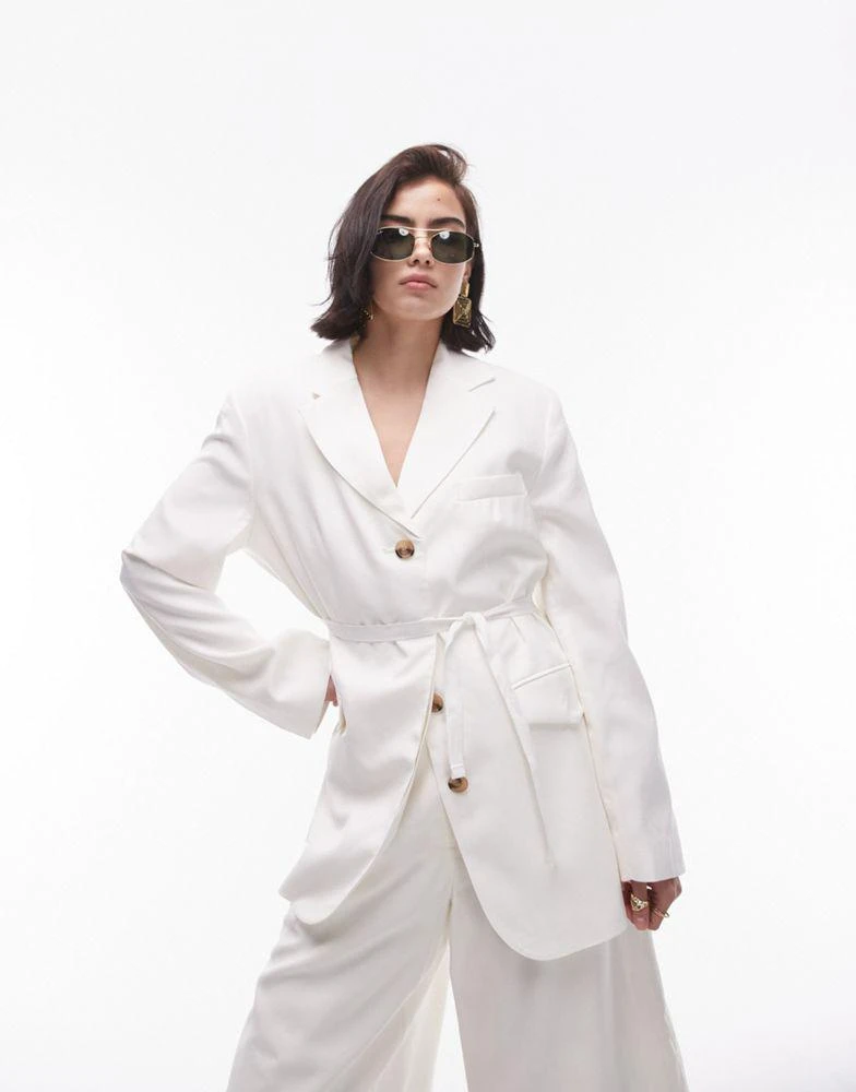 Topshop Topshop premium slouchy blazer in ecru 1