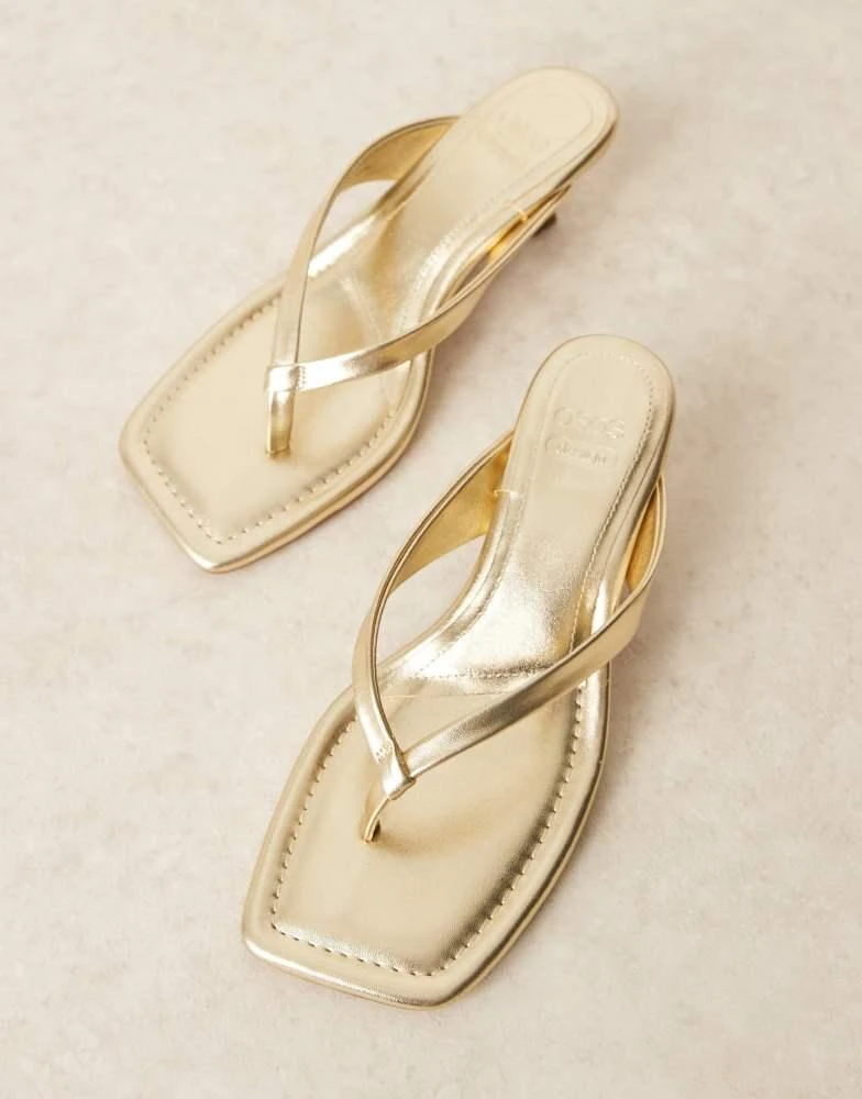 ASOS ASOS DESIGN Hawaii toe thong kitten heeled sandals in gold 2