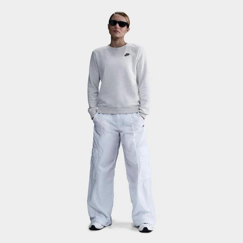 NIKE Women's Nike Sportswear Club Fleece Crewneck Sweatshirt 1