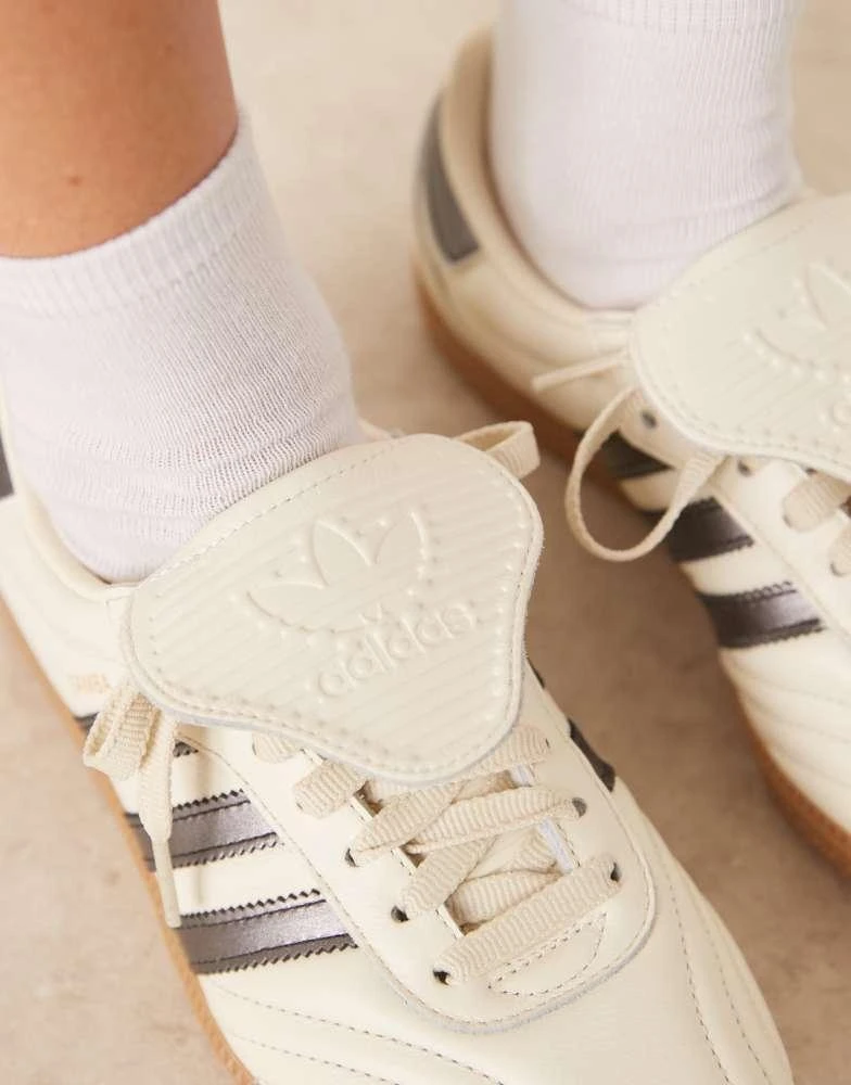 Adidas adidas Originals Samba LT trainers in cream and metallic silver -  Free Shipping - BeyondStyle