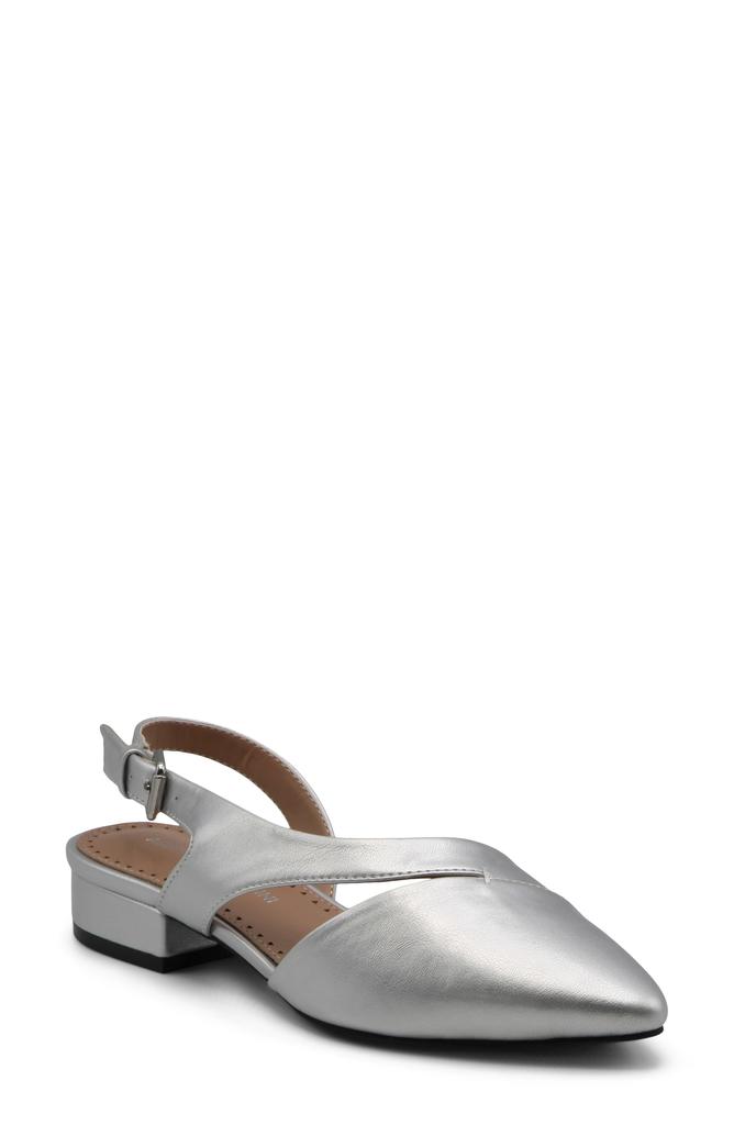Adrienne Vittadini Pasca Pointed Toe Flat