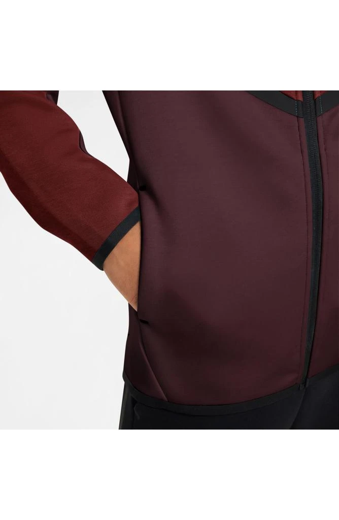 NIKE Kids
Sportswear Tech Fleece Full Zip Jacket 8