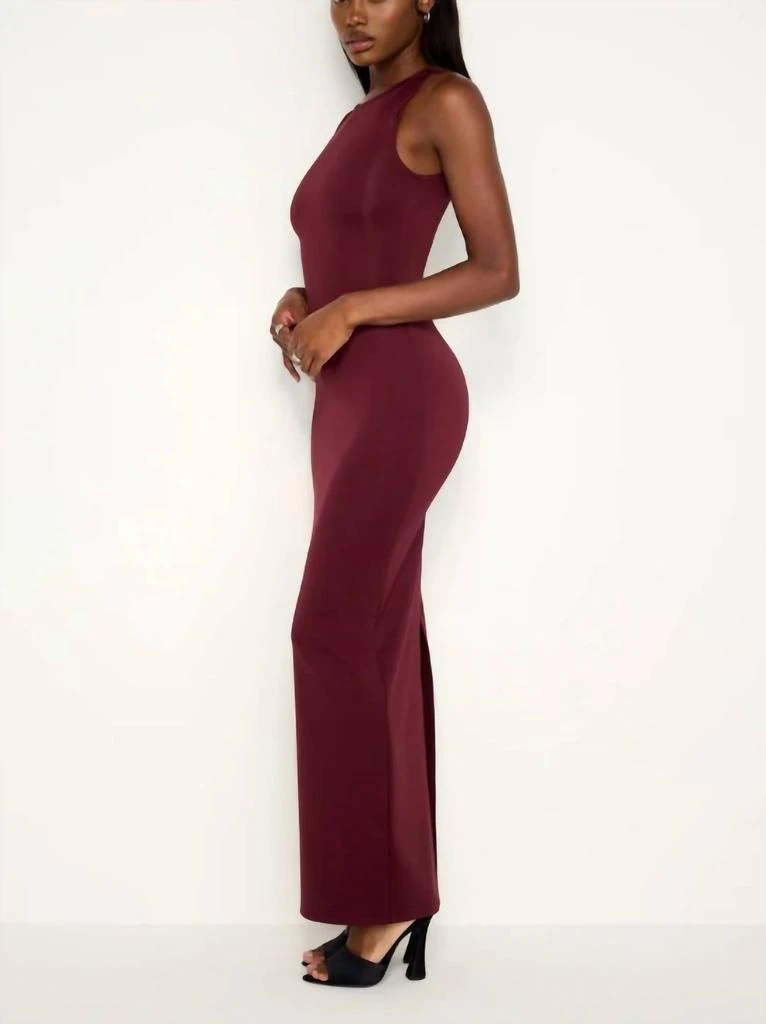 Shop Good American - Scuba Twist Tank Maxi Dress on Sale at BeyondStyle   Get 52% Off Good American - Scuba Twist Tank Maxi Dress with Limited-Time  Flash Deals, Exclusive Discounts, and