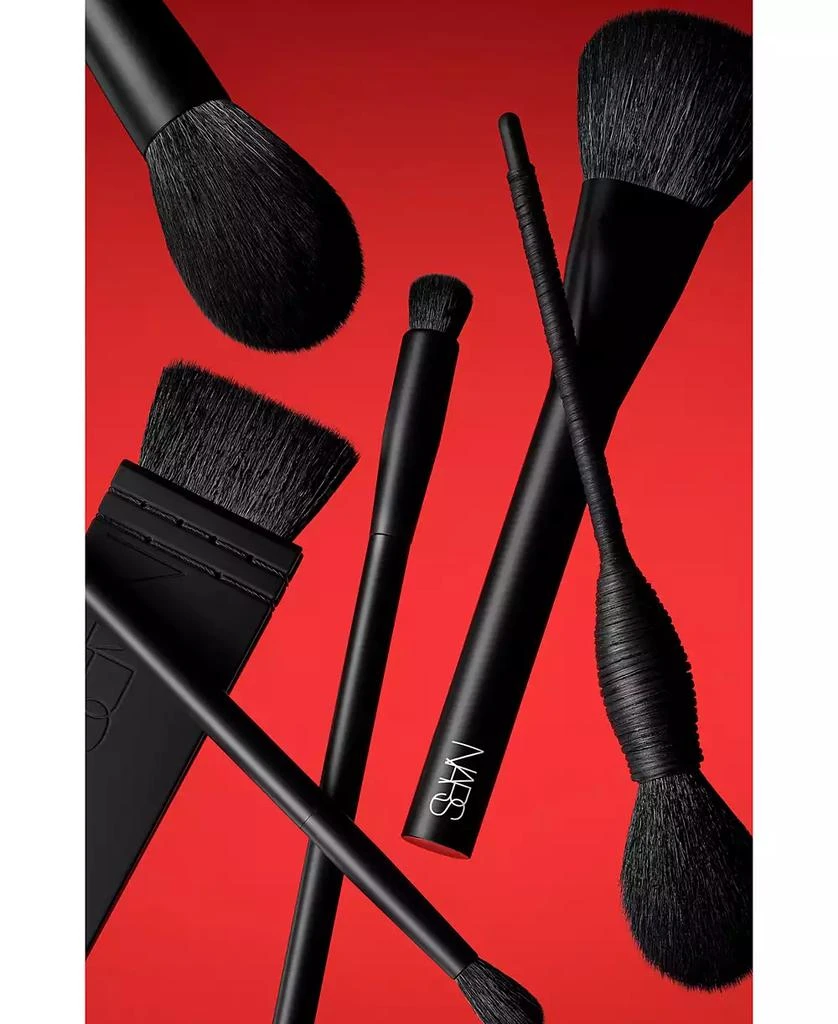 NARS #27 Brow Defining Brush 2