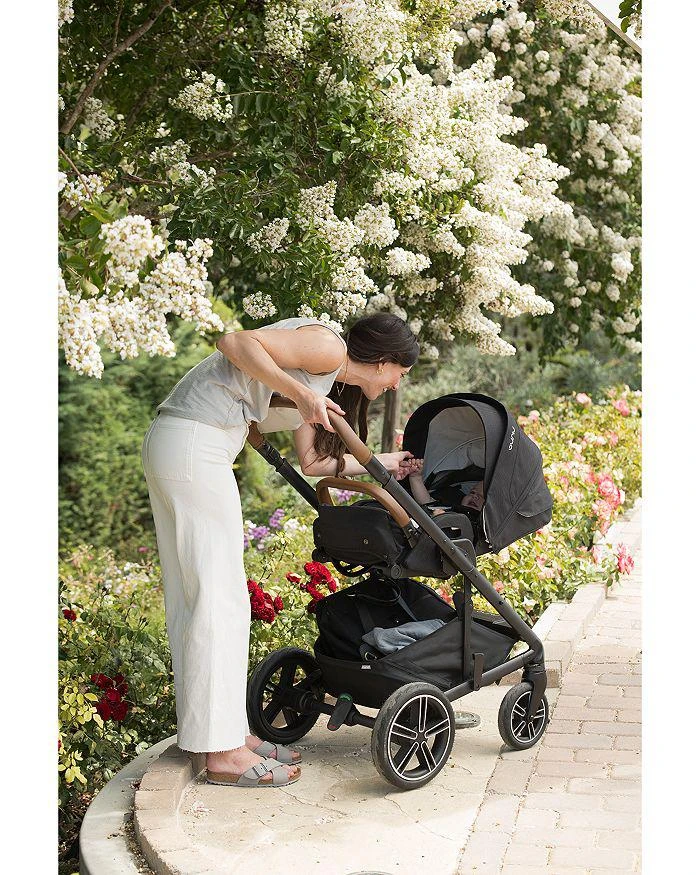 Nuna MIXX™ Next & PIPA™ RX Travel System 2