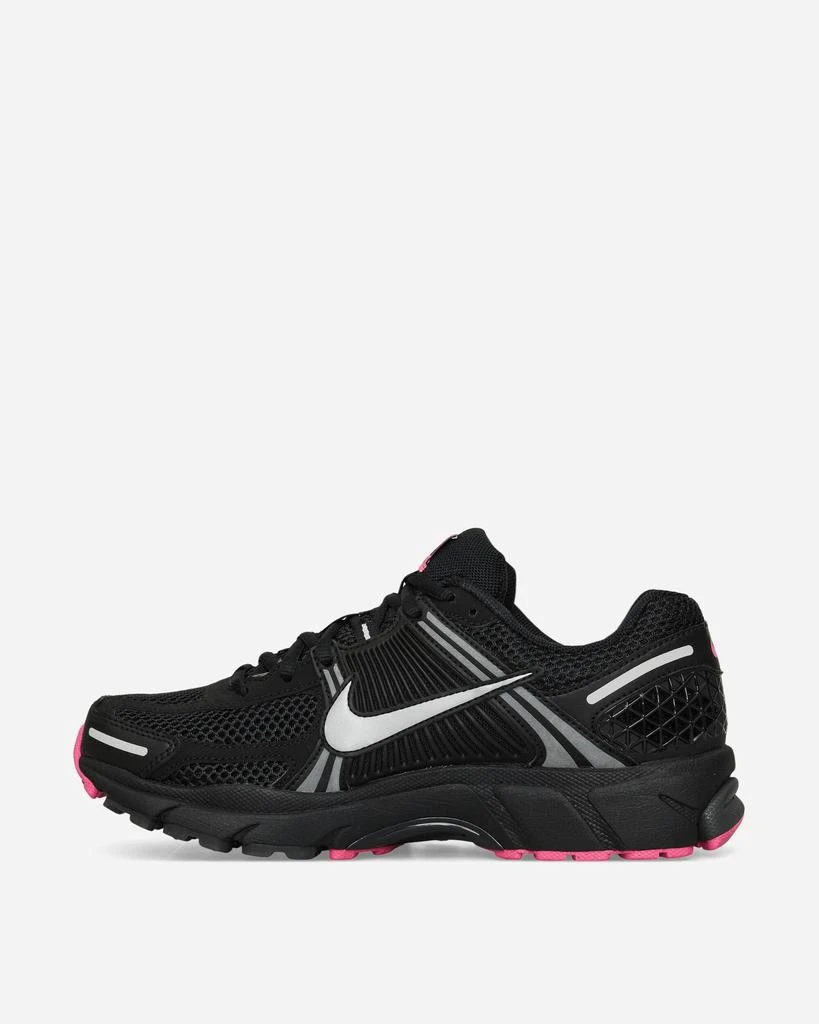 NIKE Zoom Vomero 5 Sneakers Black / Pink Blast 3
