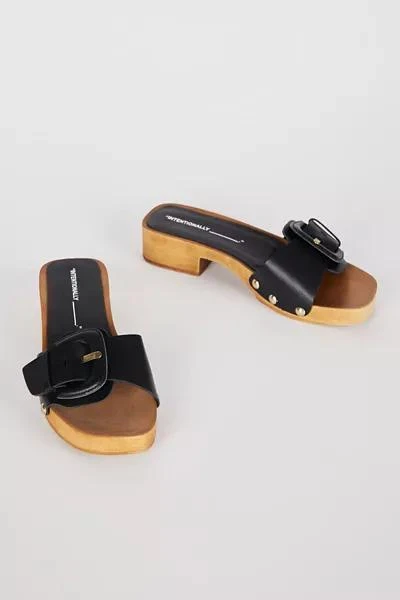 Intentionally Blank Intentionally Blank Mar Clog Sandal 3