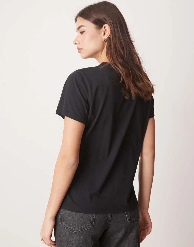Abercrombie & Fitch Abercrombie & Fitch short sleeve relaxed t-shirt in black 3