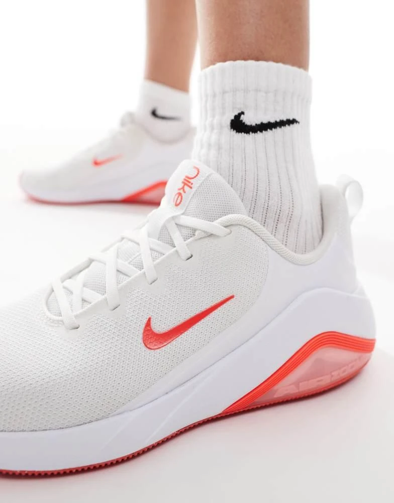 NIKE Nike Training Air Zoom Bella 7 trainers in white and pink 3