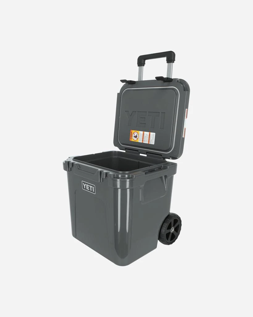 YETI Roadie 48 Wheeled Cool Box Black 4