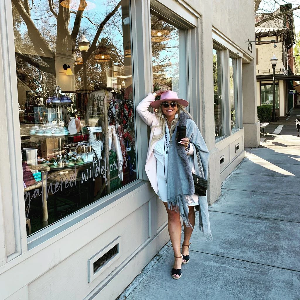 A Blonde and Her Bag Kaylee in Sapphire 4