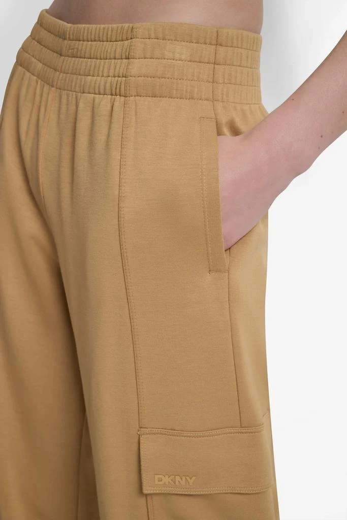 DKNY HIGH-RISE SEAMED WIDE-LEG CARGO SWEATPANT 3