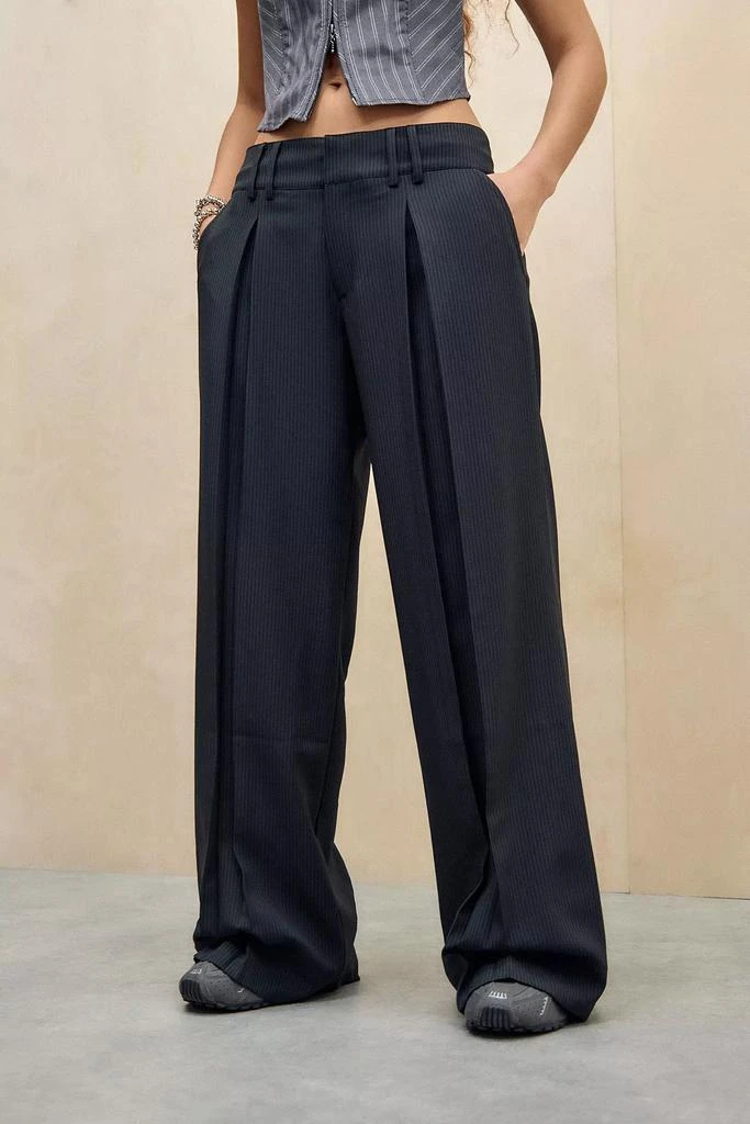 Archive At UO Archive At UO Ama Pinstripe Trouser Pant 1