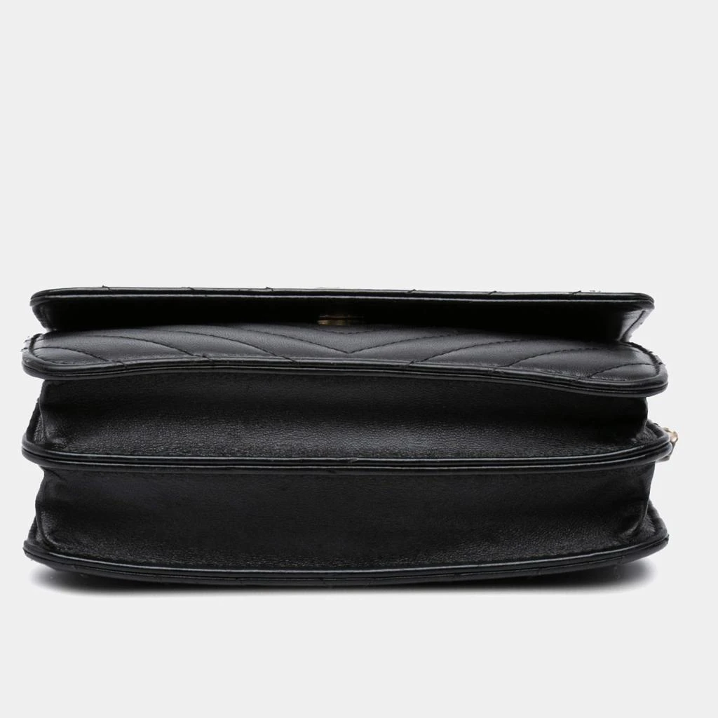 Chanel Chanel Black CC Chevron Lambskin Square Wallet On Chain 3