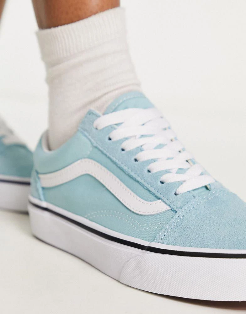 Vans Vans Old Skool trainers in light blue 4