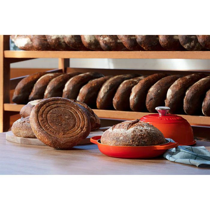 Le Creuset 1.75 Qt Cast Iron Bread Oven 2
