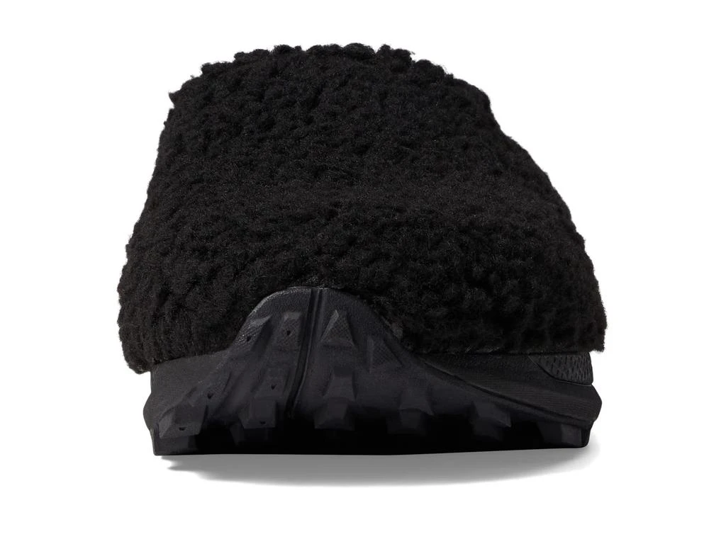 TOPO ATHLETIC Revive 2