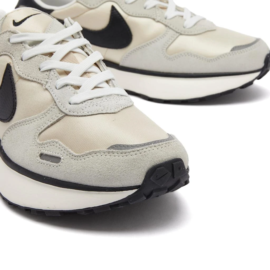 NIKE Nike W Phoenix Waffle Sneaker 3