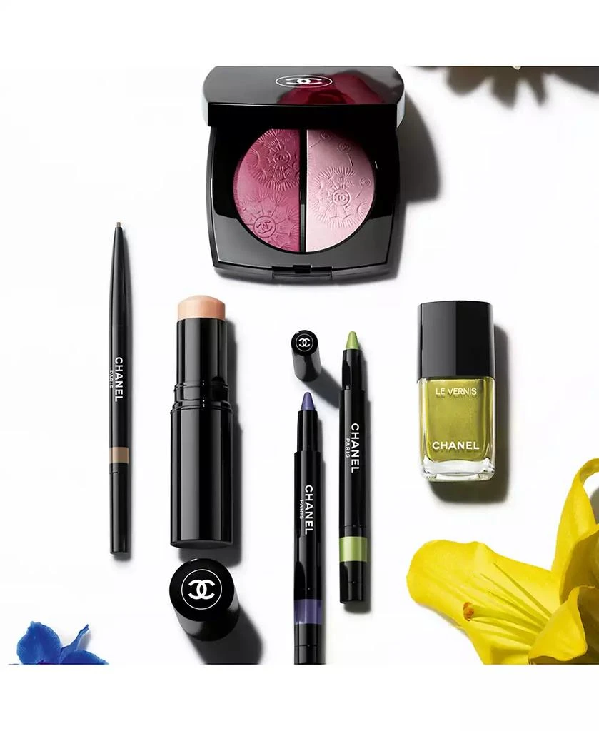 Chanel Microfine Defining Eyebrow Pencil 4