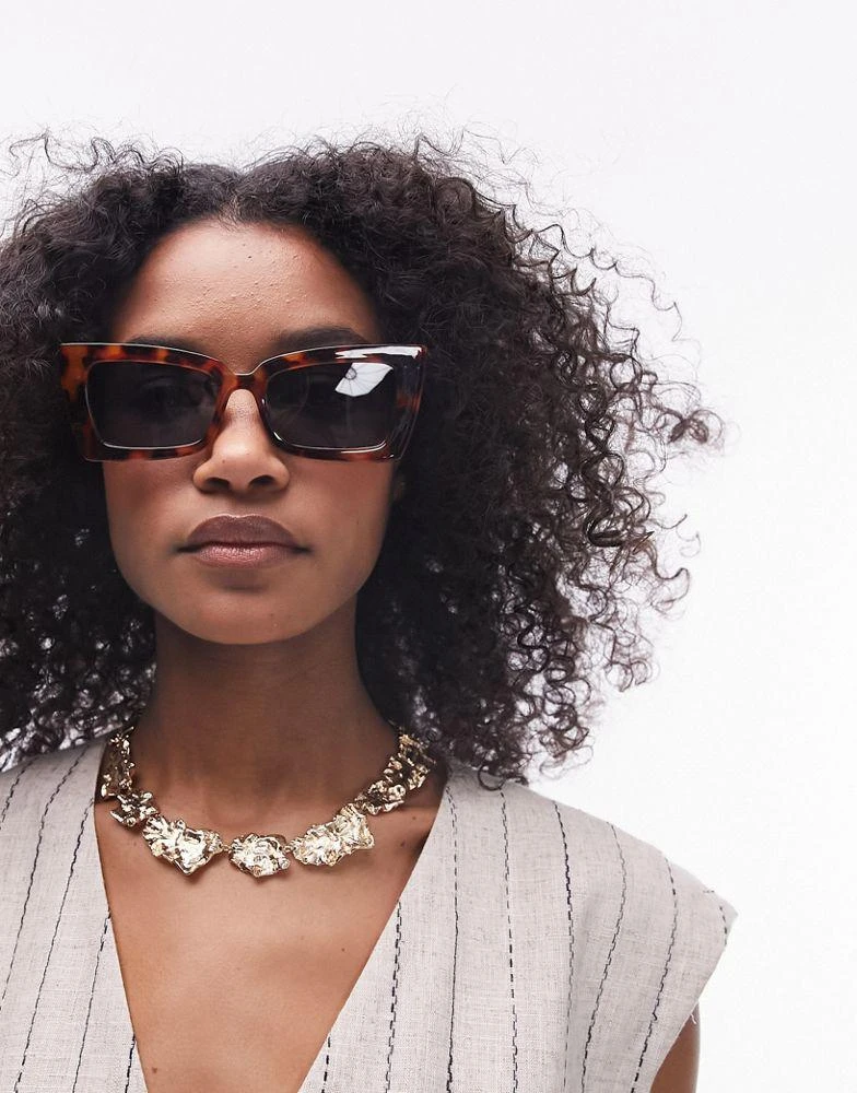 Topshop Topshop Pine oversized cat eye sunglasses in tort 1