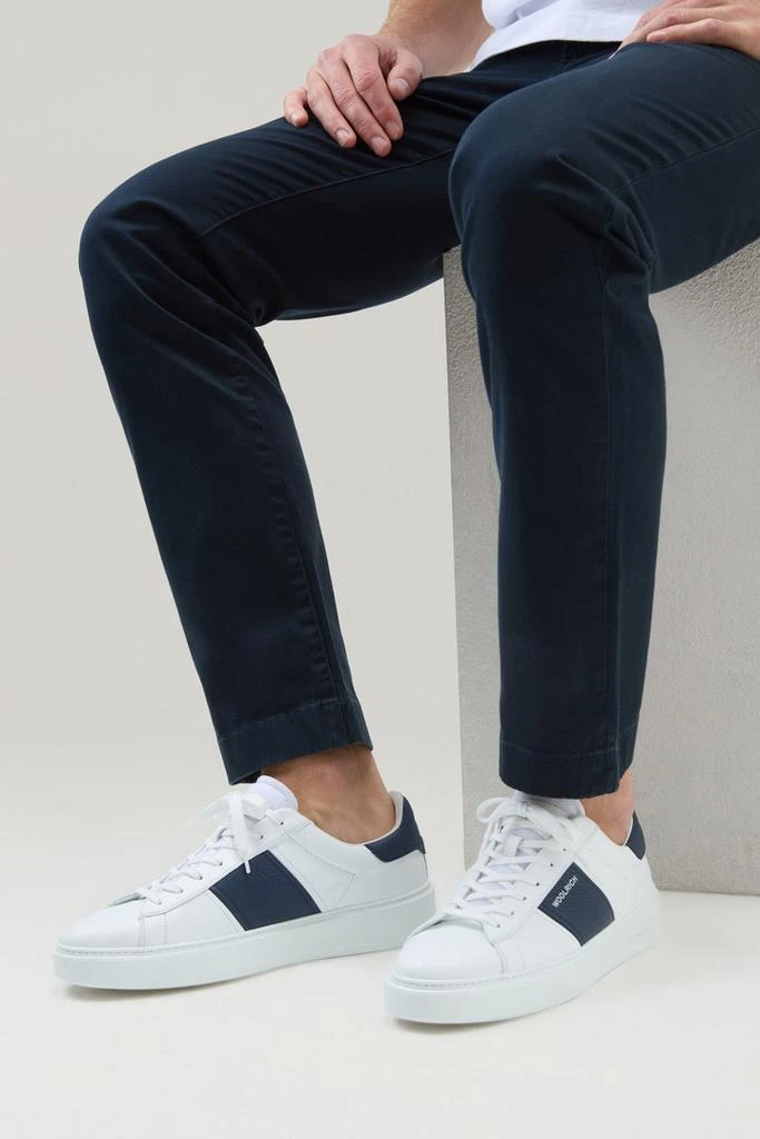 WO-FOOTWEAR Classic Court Sneakers in Leather with Contrasting Trim - Men - Blue 6