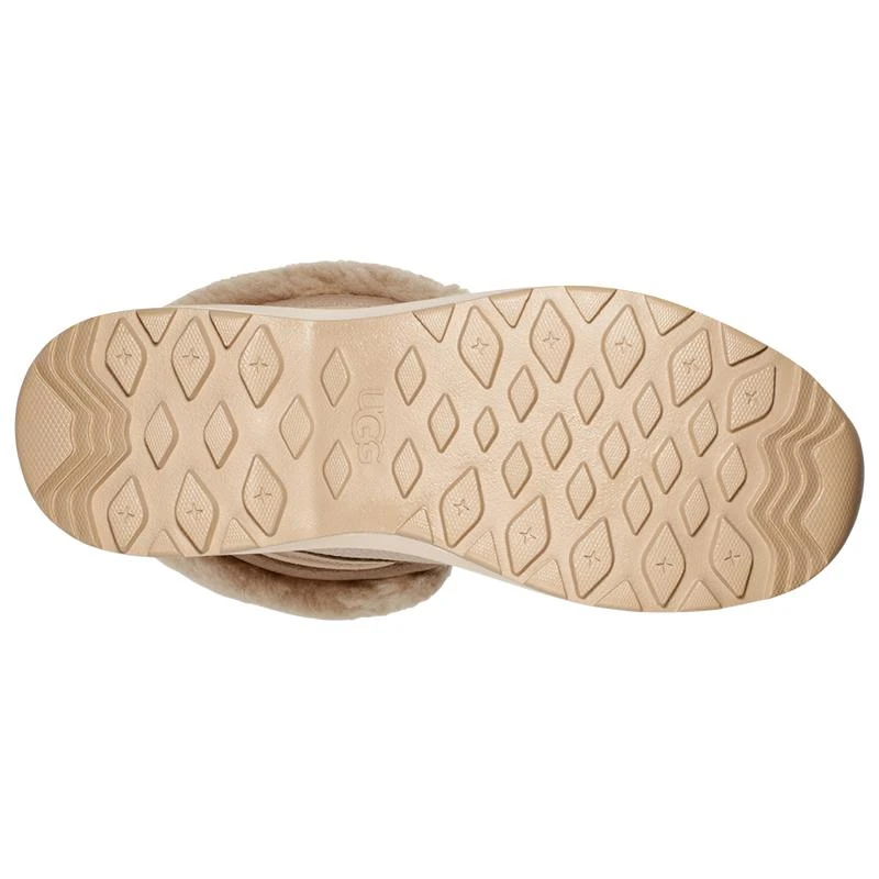 UGG UGG Adirondack Boots III - Women's 5