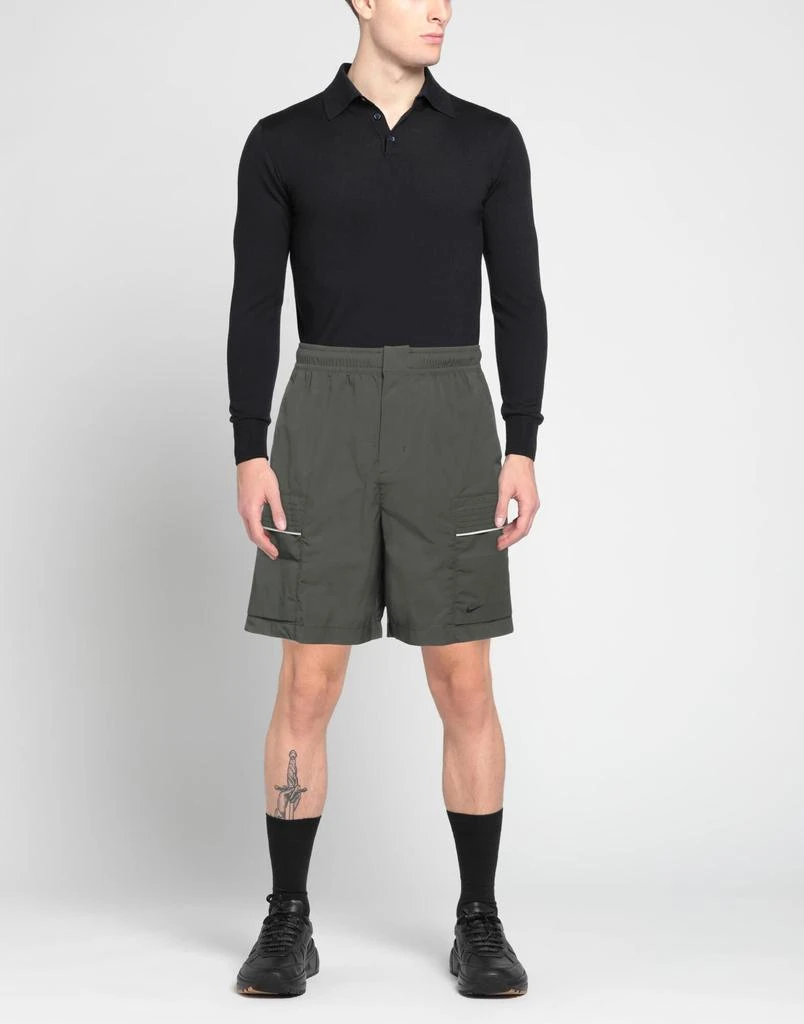 NIKE Shorts & Bermuda 2