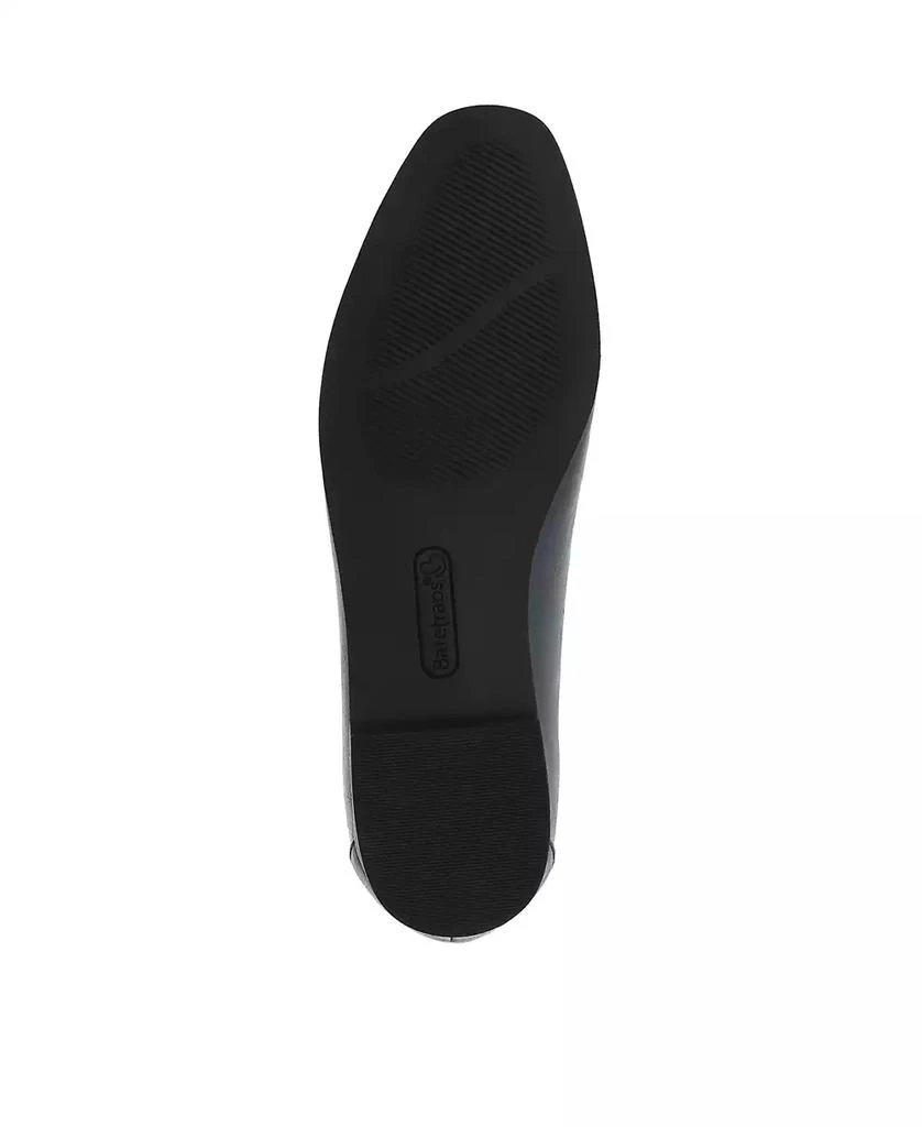 Baretraps Women's Tania Casual Flats 5