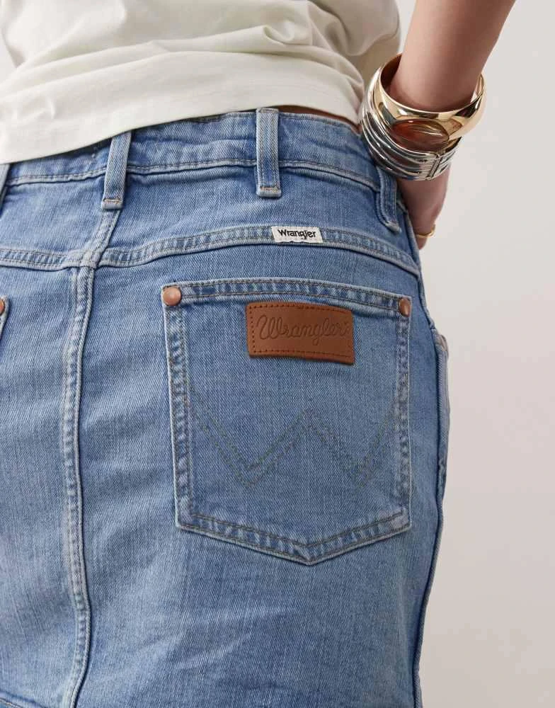 Wrangler Wrangler denim mini skirt in mid blue 4