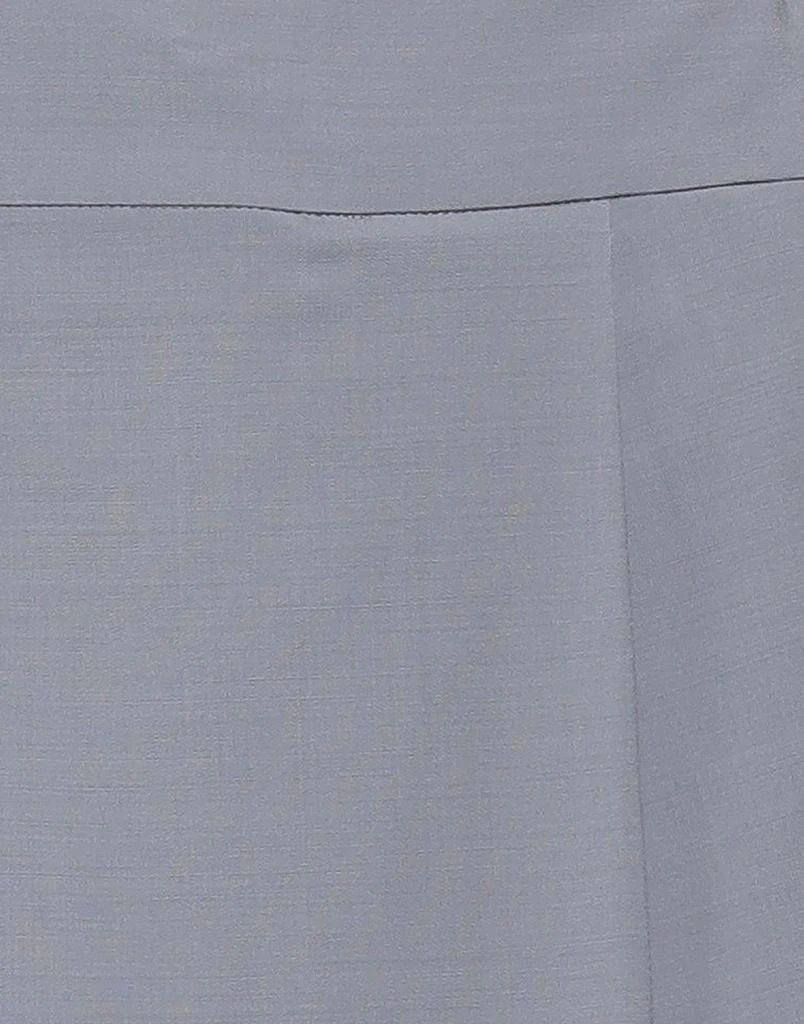 Low Classic Shorts 
Bermuda 4