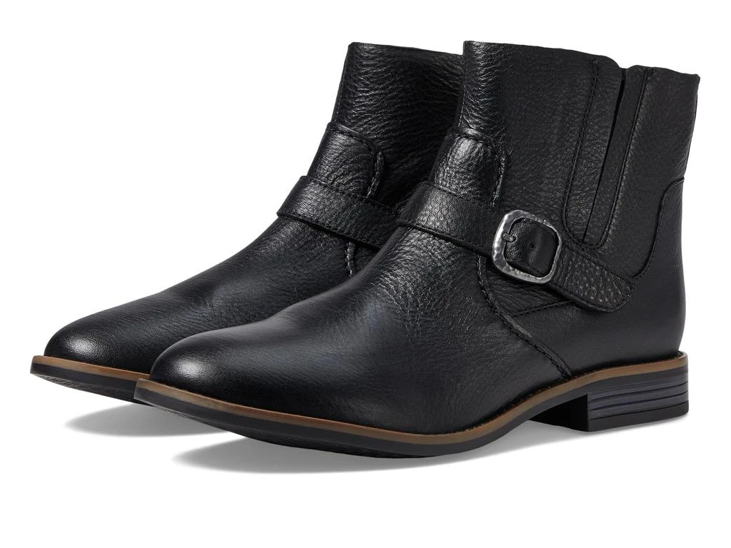 Clarks Camzin Loop 1