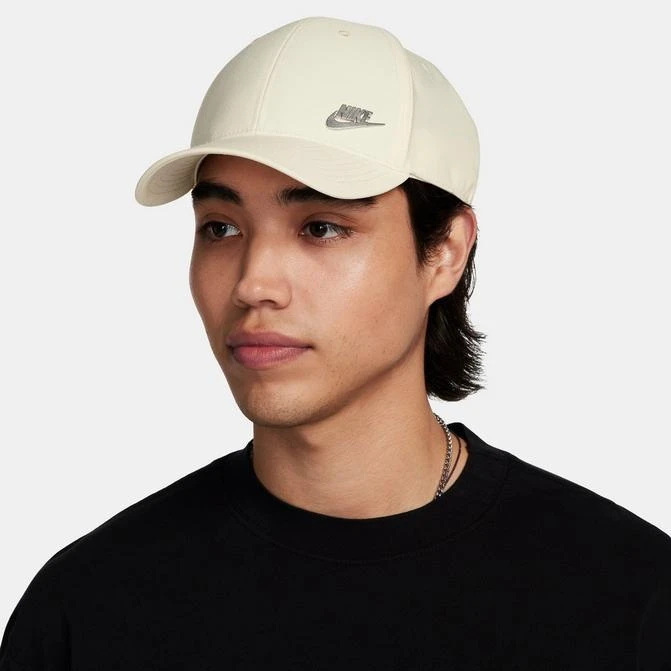 NIKE Nike Dri-FIT Club Structured Metal Logo Strapback Hat 1