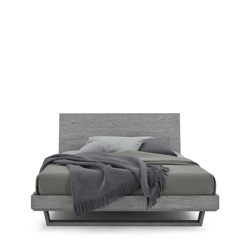 Huppé Clark Queen Bed 1