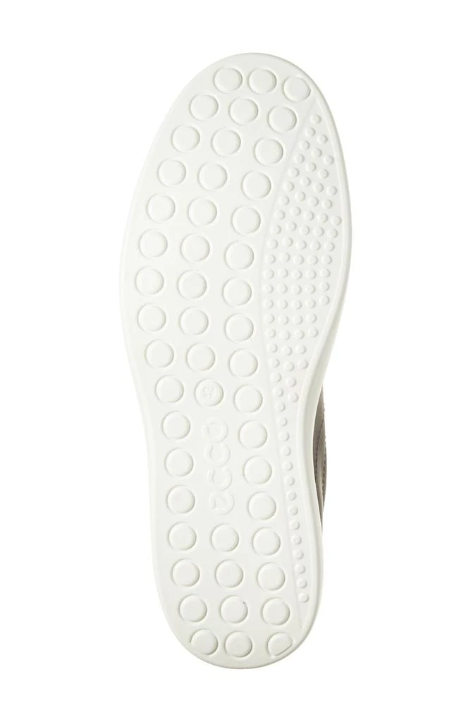 ECCO Classic Low Top Sneaker 6