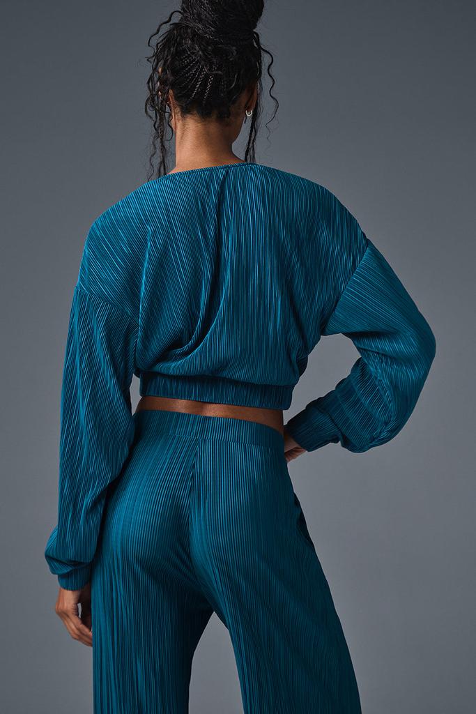 Alo Cropped Micro Plisse Jacket - Eclipse Blue - Jackets - Free