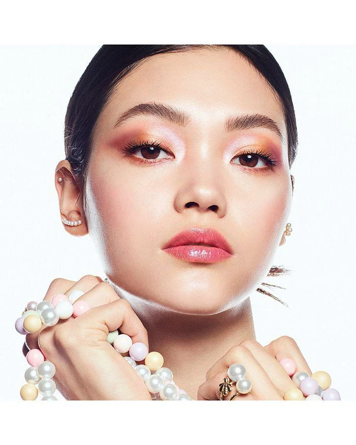 Guerlain Météorites Finishing 
Setting Pearls of Powder 10